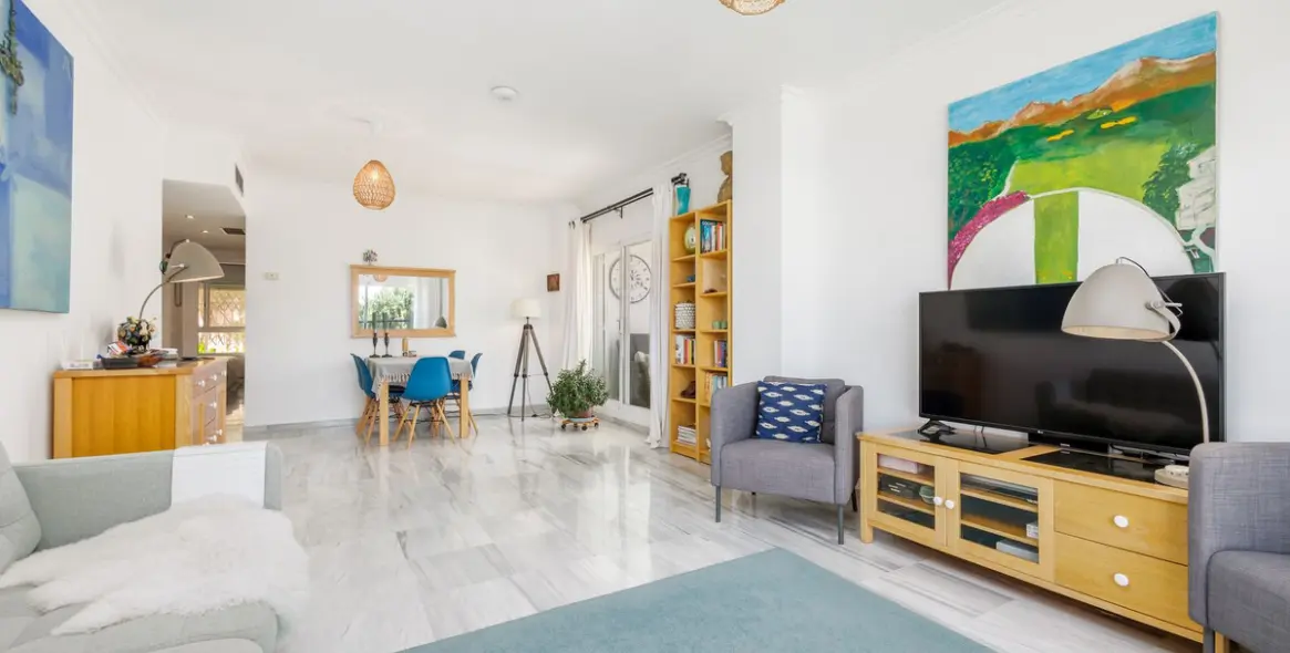 Sale of ground floor apartment in Alhaurin Golf 1