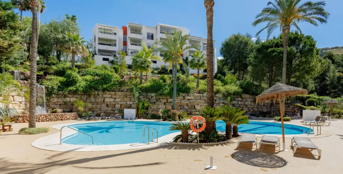 Sale of ground floor apartment in Alhaurin Golf 25