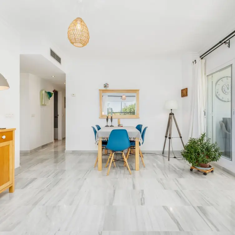 Sale of ground floor apartment in Alhaurin Golf