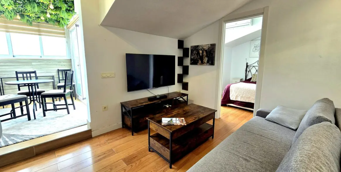 Sale of penthouse in The Golden Mile 1