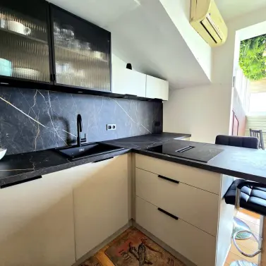Sale of penthouse in The Golden Mile