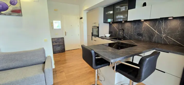 Sale of penthouse in The Golden Mile 2