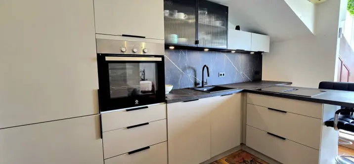 Sale of penthouse in The Golden Mile 3