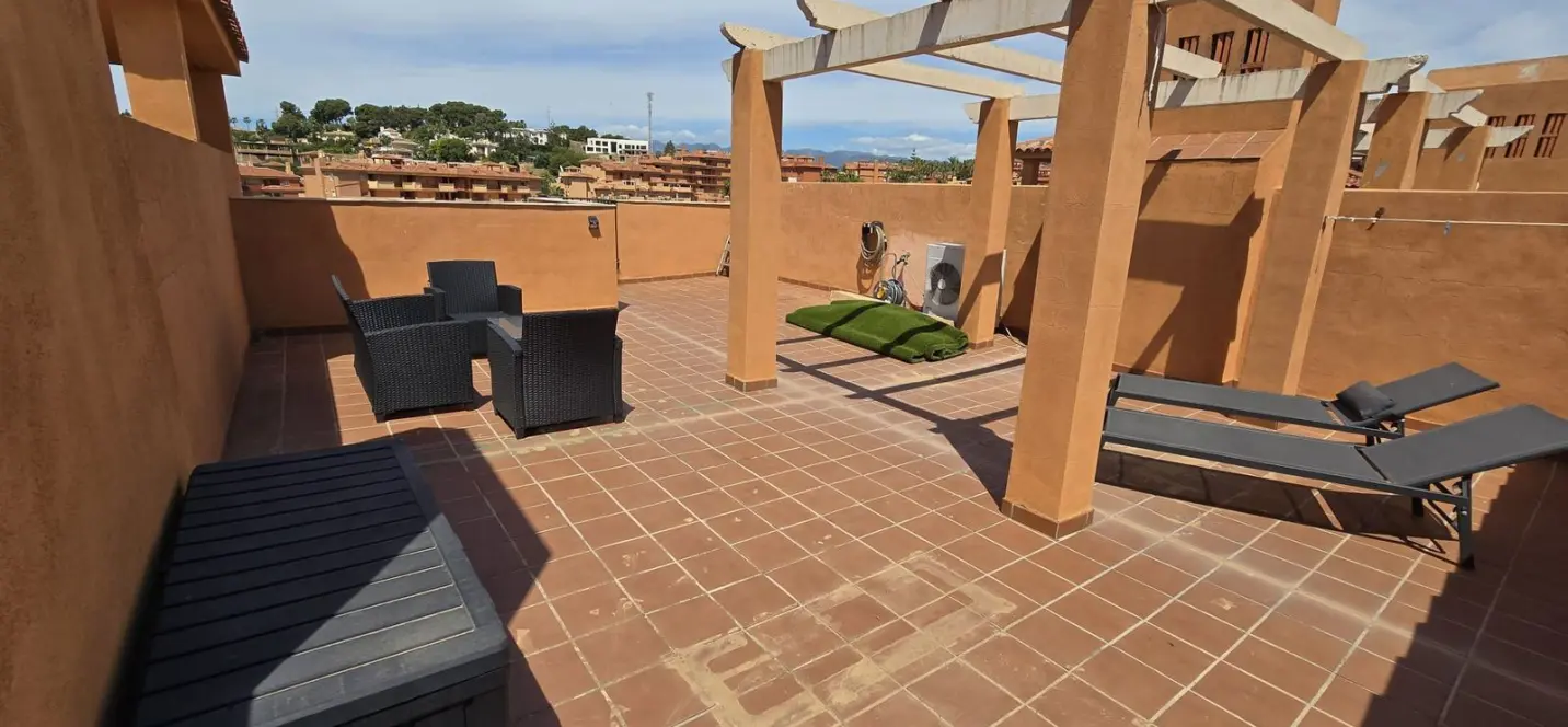 Venta de ático en Reserva de Marbella 2