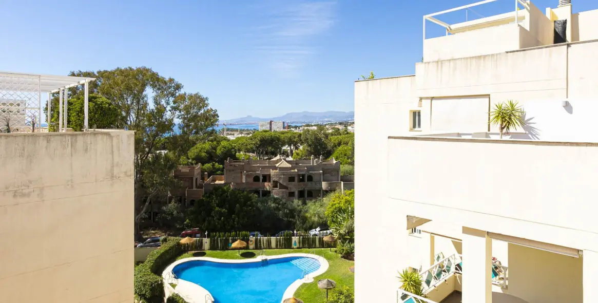 Sale of penthouse duplex in Costabella 37