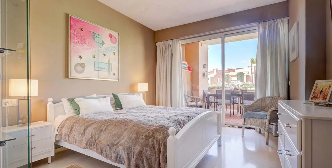 Продажа апартаментов на первом этаже в El Paraiso 22