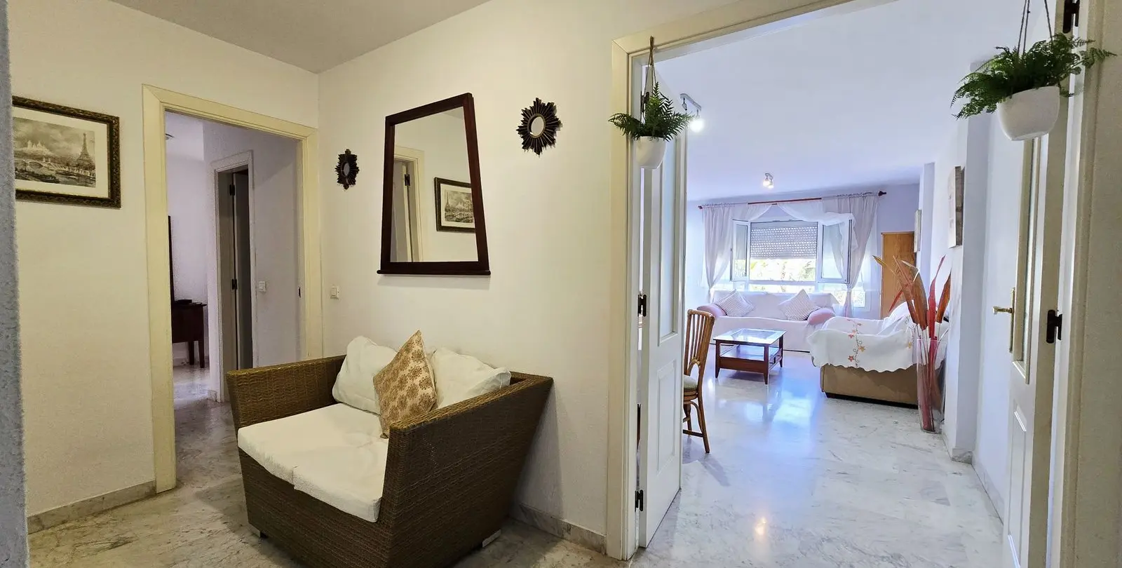Venta de apartamento en planta media en Nueva Andalucía 5