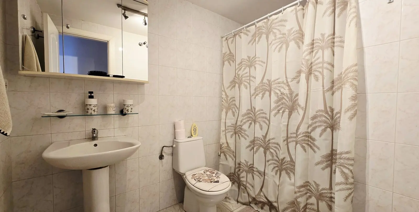 Venta de apartamento en planta media en Nueva Andalucía 11
