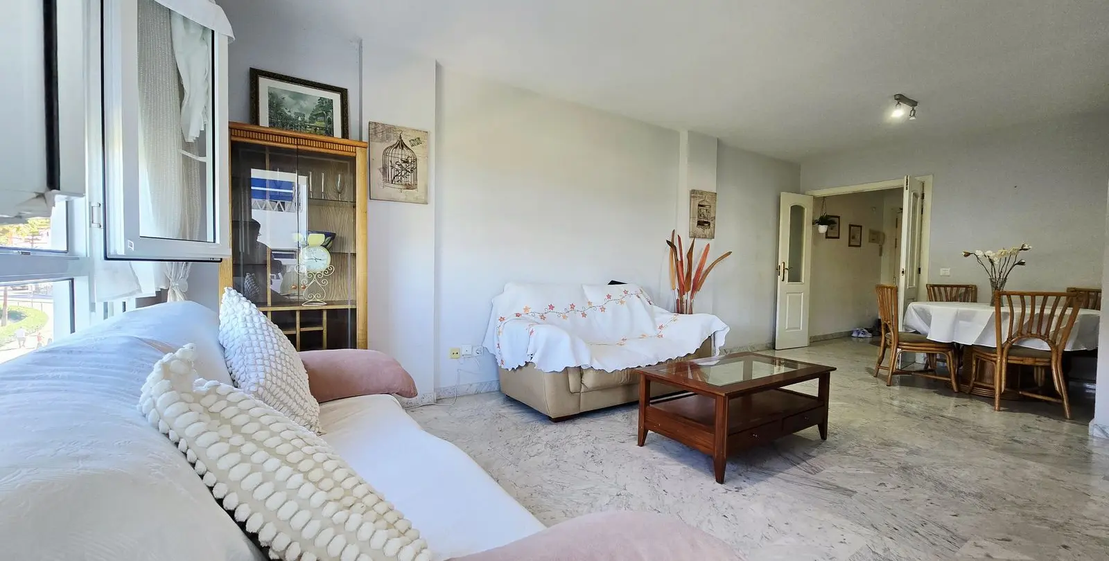 Venta de apartamento en planta media en Nueva Andalucía 22