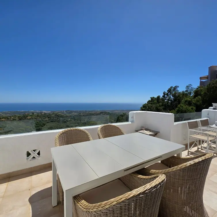 Sale of penthouse in La Mairena