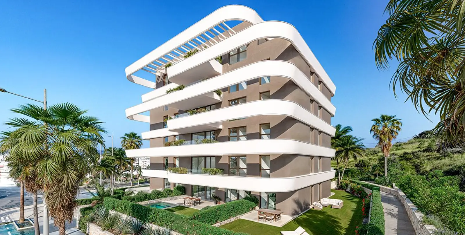 Venta de apartamento en planta baja en Estepona 1