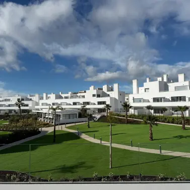 Sale of middle floor apartment in Cancelada