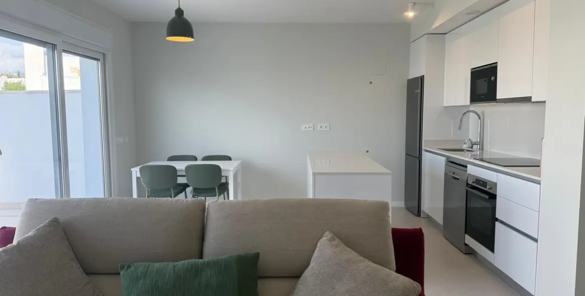 Sale of middle floor apartment in Cancelada 11