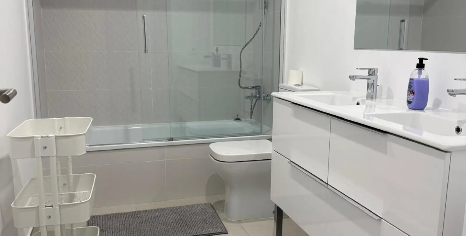 Sale of middle floor apartment in Cancelada 6