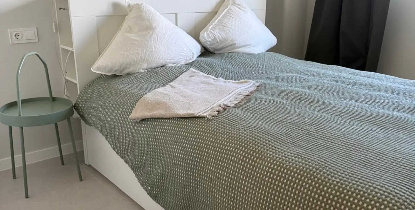 Sale of middle floor apartment in Cancelada 7