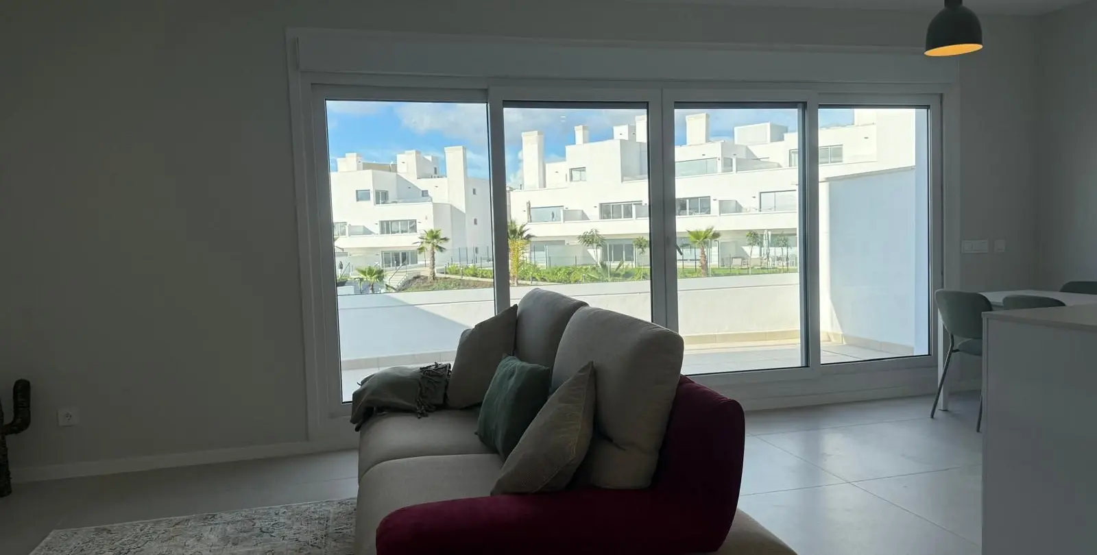 Sale of middle floor apartment in Cancelada 9