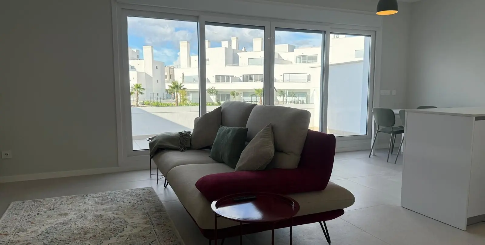 Sale of middle floor apartment in Cancelada 12
