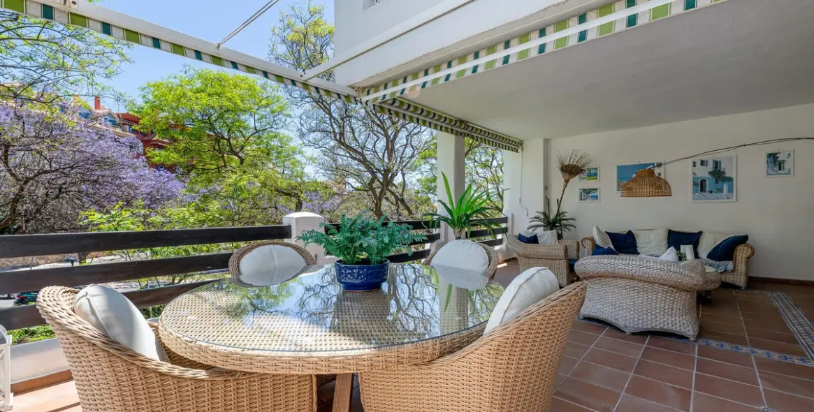 Продажа апартаментов на первом этаже в Benalmadena Costa 7
