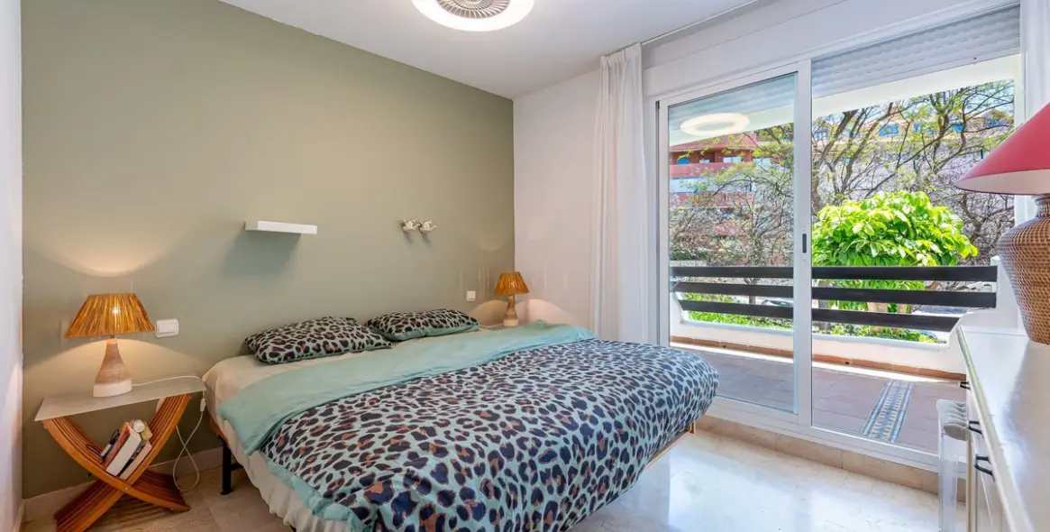 Продажа апартаментов на первом этаже в Benalmadena Costa 13