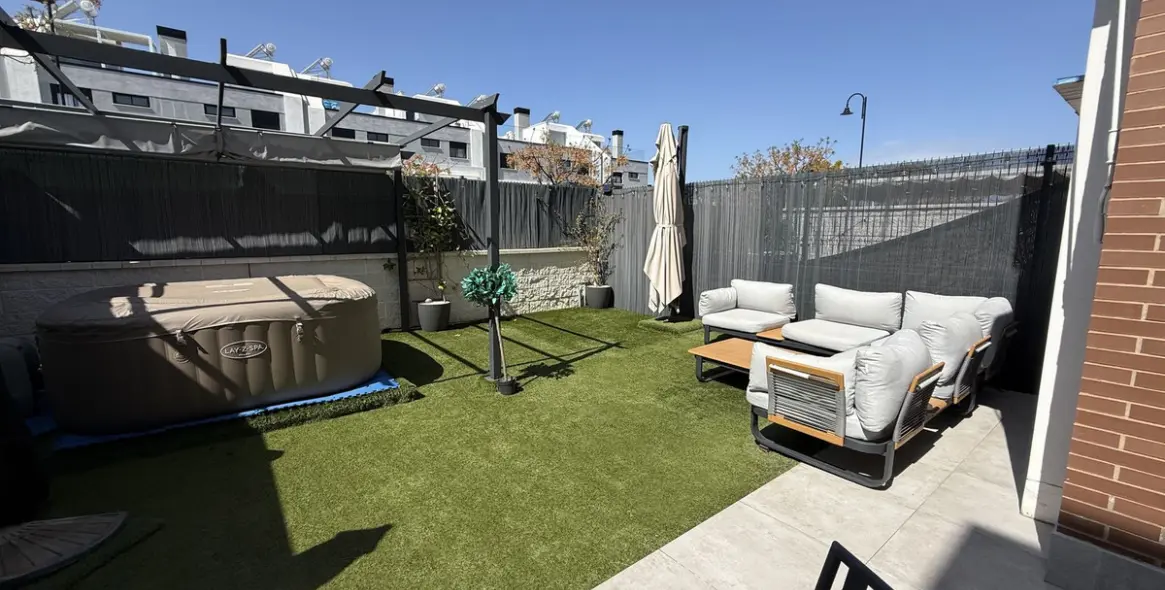 Sale of townhouse in Churriana 3