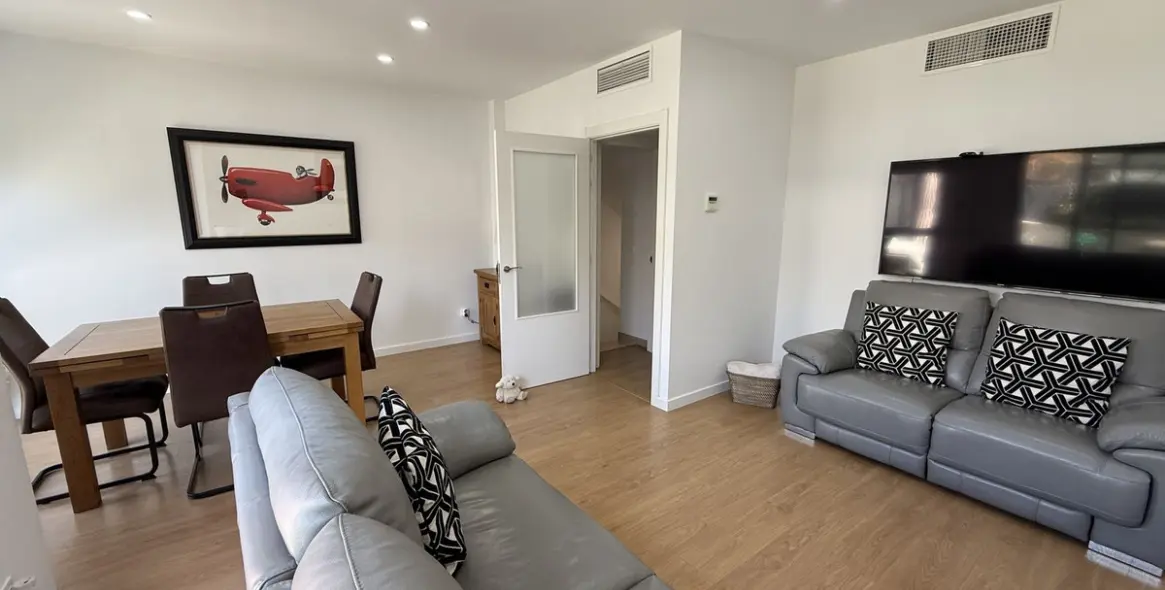 Sale of townhouse in Churriana 7