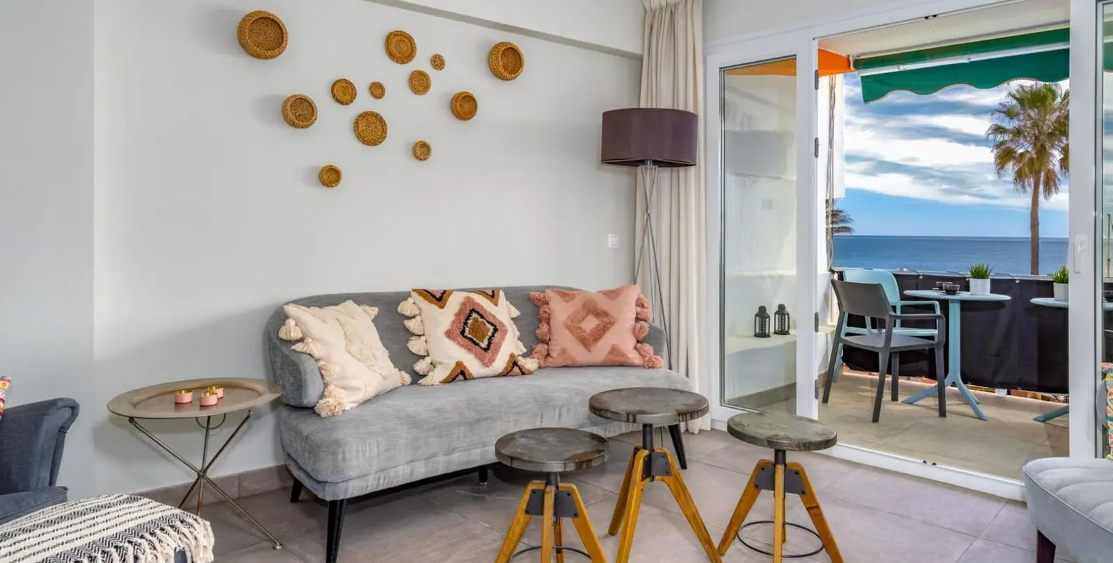Sale of middle floor apartment in Fuengirola 3
