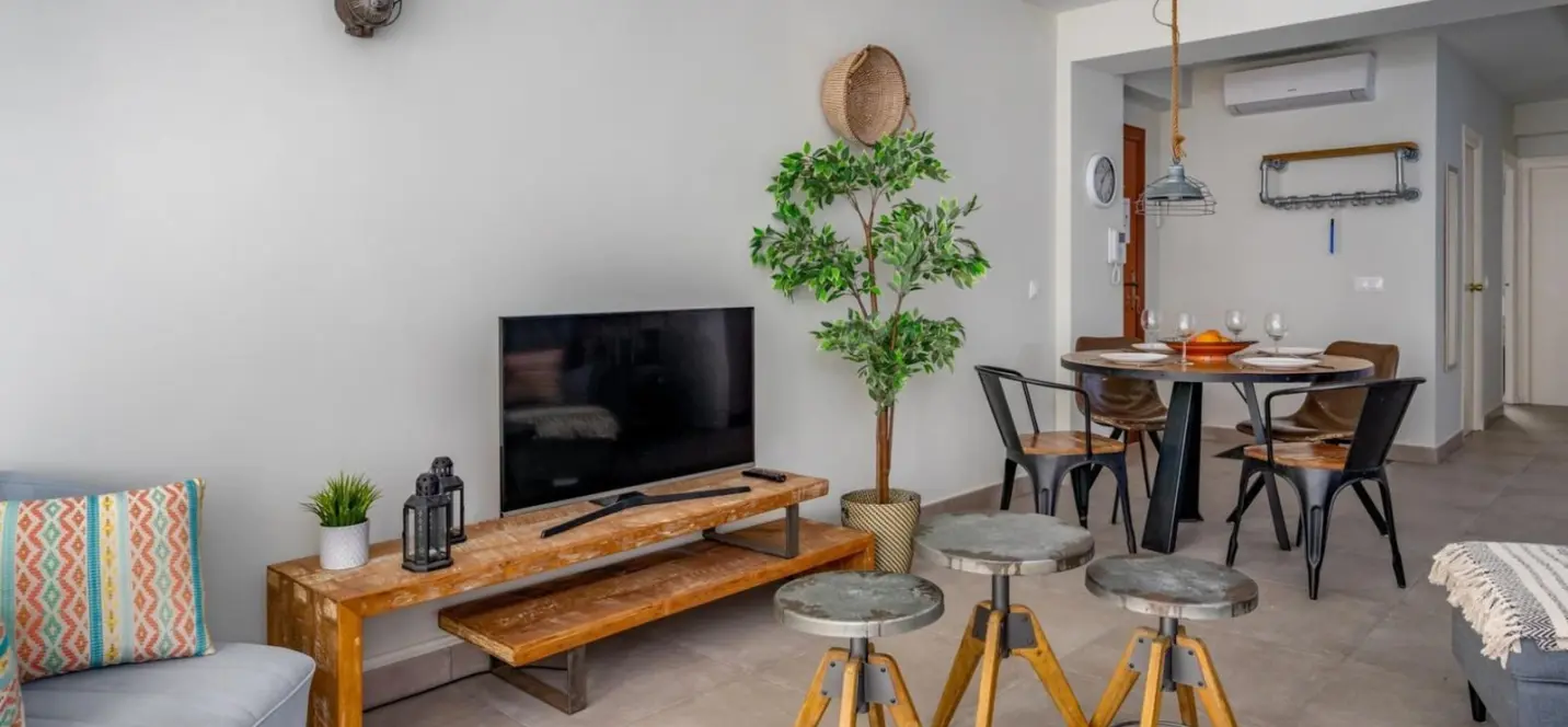 Sale of middle floor apartment in Fuengirola 4