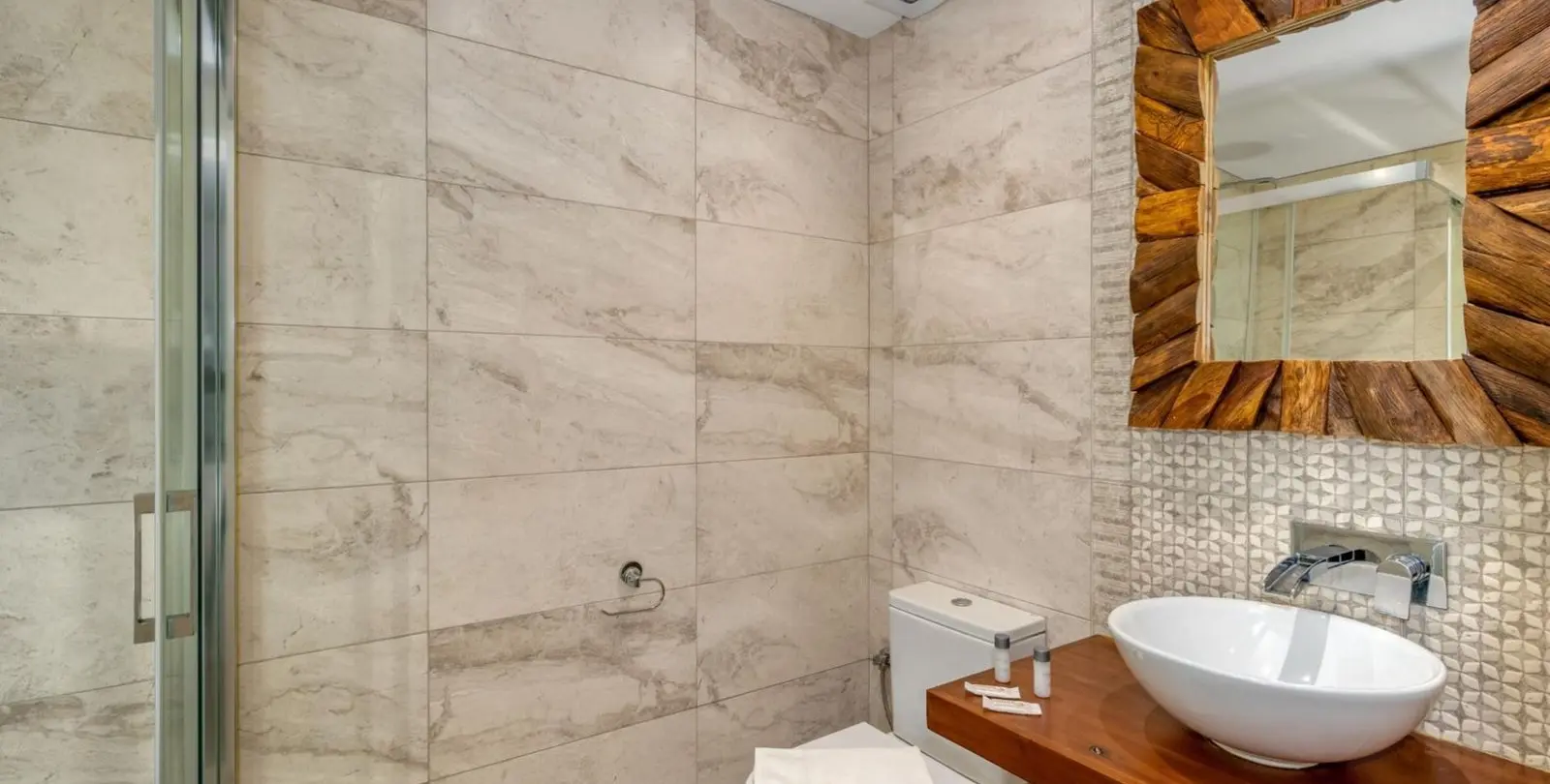 Sale of middle floor apartment in Fuengirola 17