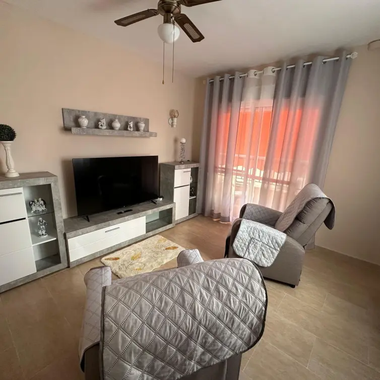 Продажа апартаментов на среднем этаже в Estepona