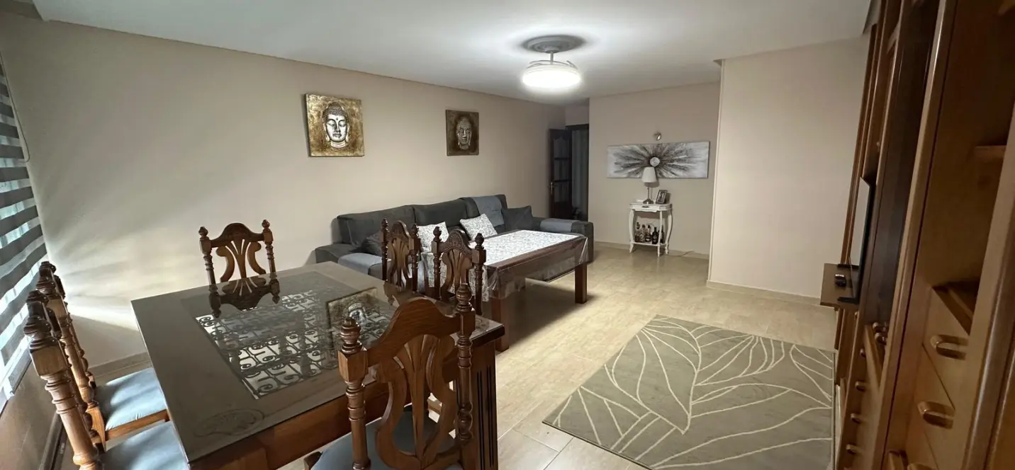 Продажа апартаментов на среднем этаже в Estepona 2