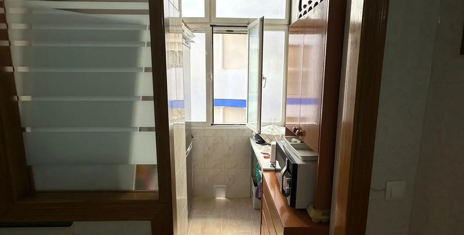 Sale of middle floor apartment in Estepona 19