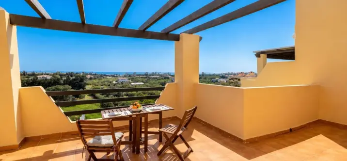 Venta de ático dúplex en Selwo 0
