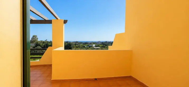 Venta de ático dúplex en Selwo 3