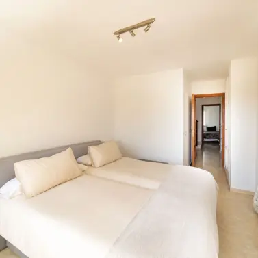 Venta de ático dúplex en Selwo