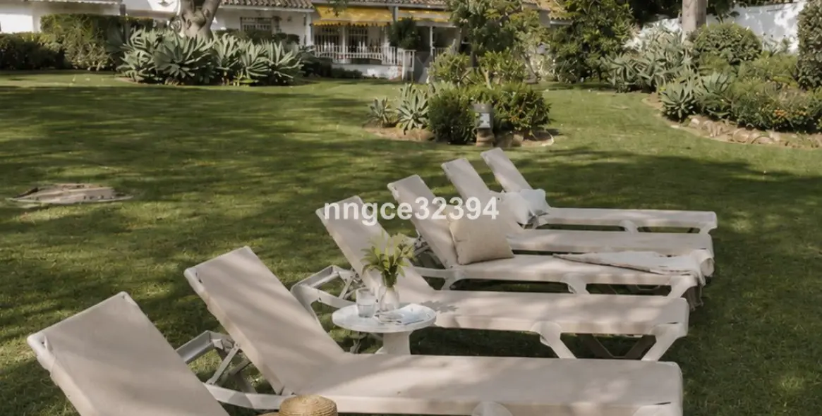 Sale of townhouse in Nueva Andalucía 24