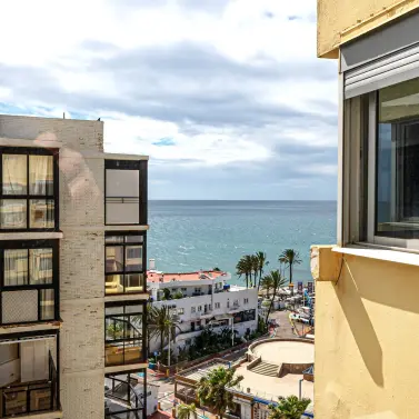 Sale of middle floor apartment in Marbella