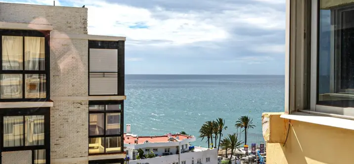 Sale of middle floor apartment in Marbella 0