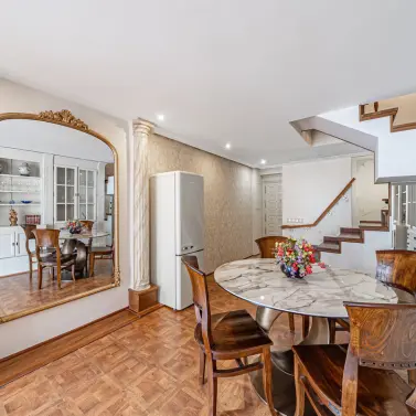 Sale of middle floor apartment in Marbella
