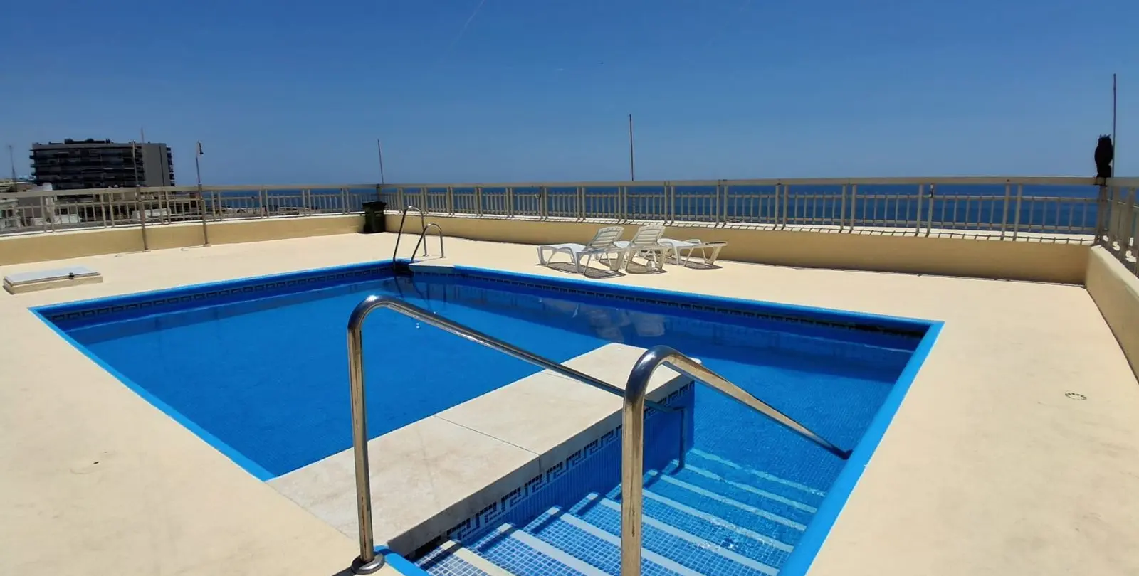 Продажа апартаментов на среднем этаже в Marbella 23