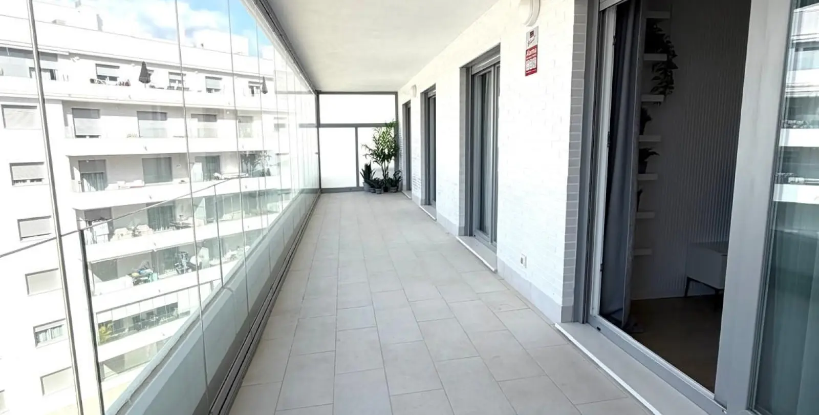 Sale of middle floor apartment in Nueva Andalucía 1