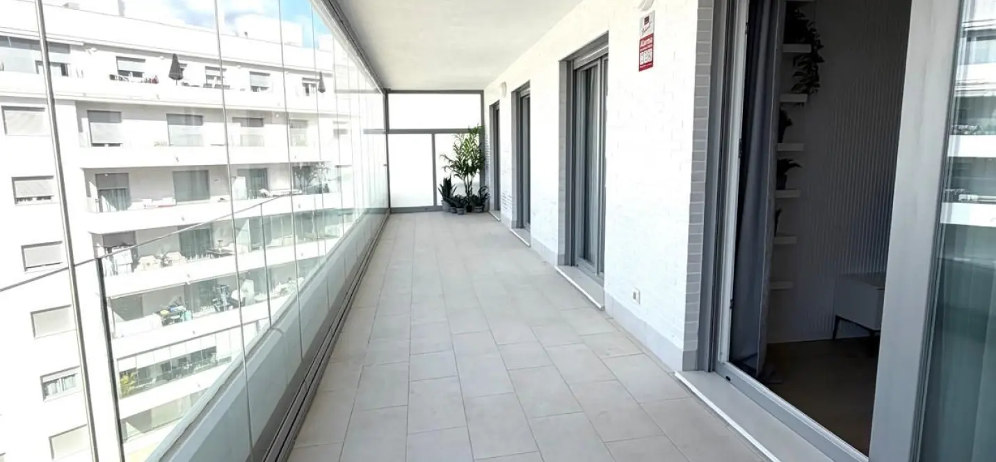 Sale of middle floor apartment in Nueva Andalucía 0
