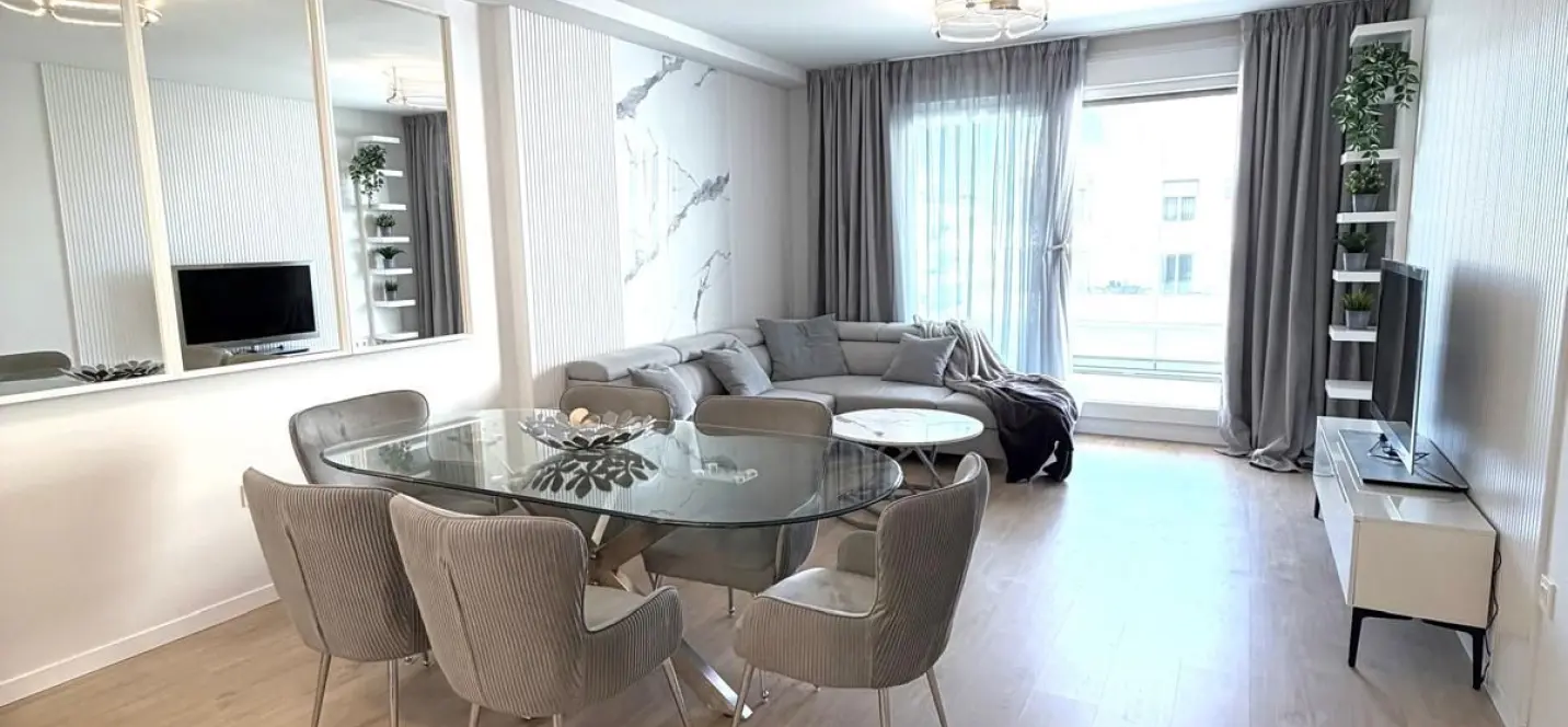Sale of middle floor apartment in Nueva Andalucía 1