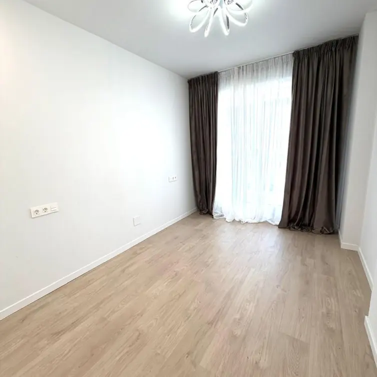 Sale of middle floor apartment in Nueva Andalucía