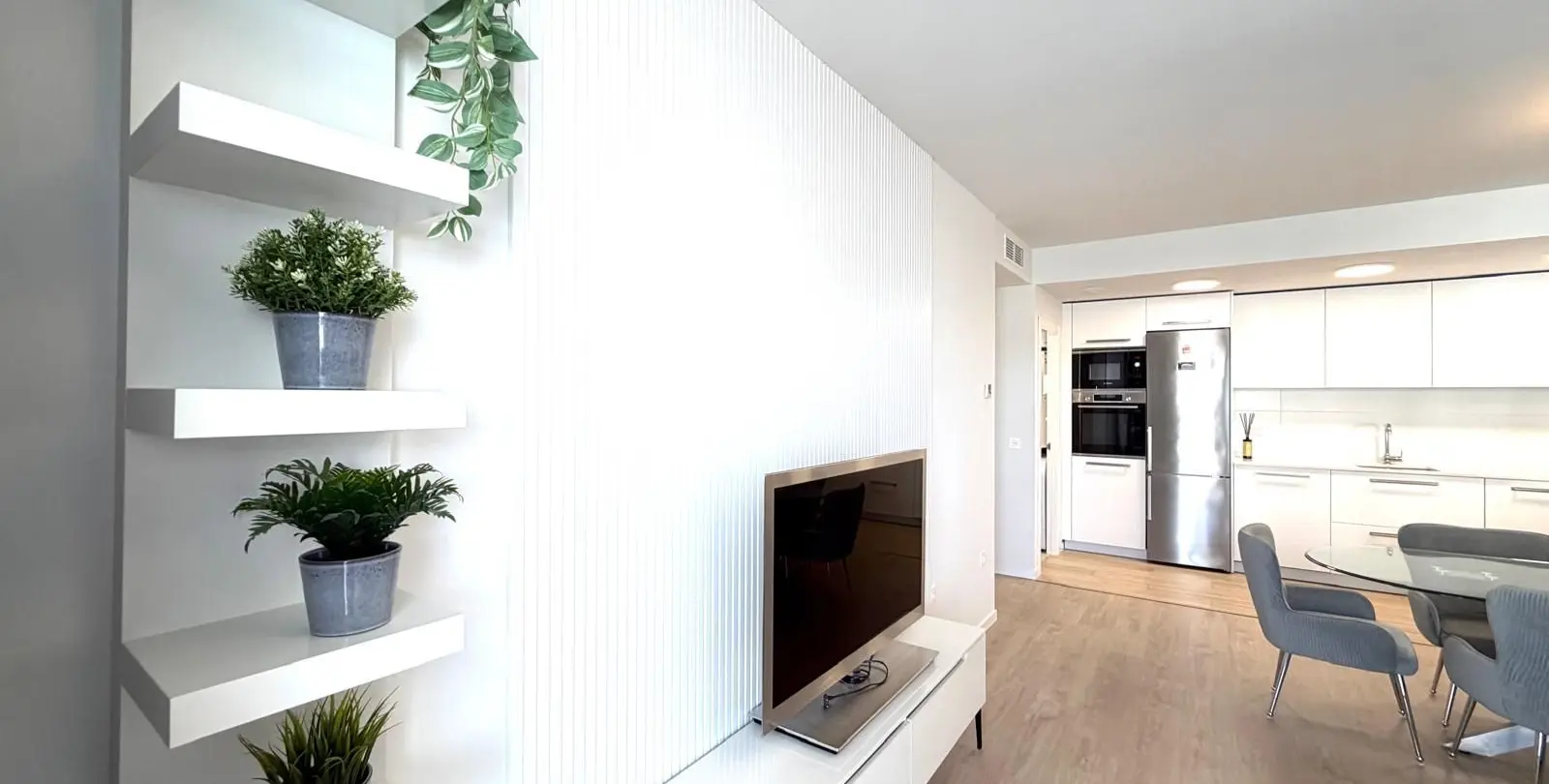 Sale of middle floor apartment in Nueva Andalucía 21