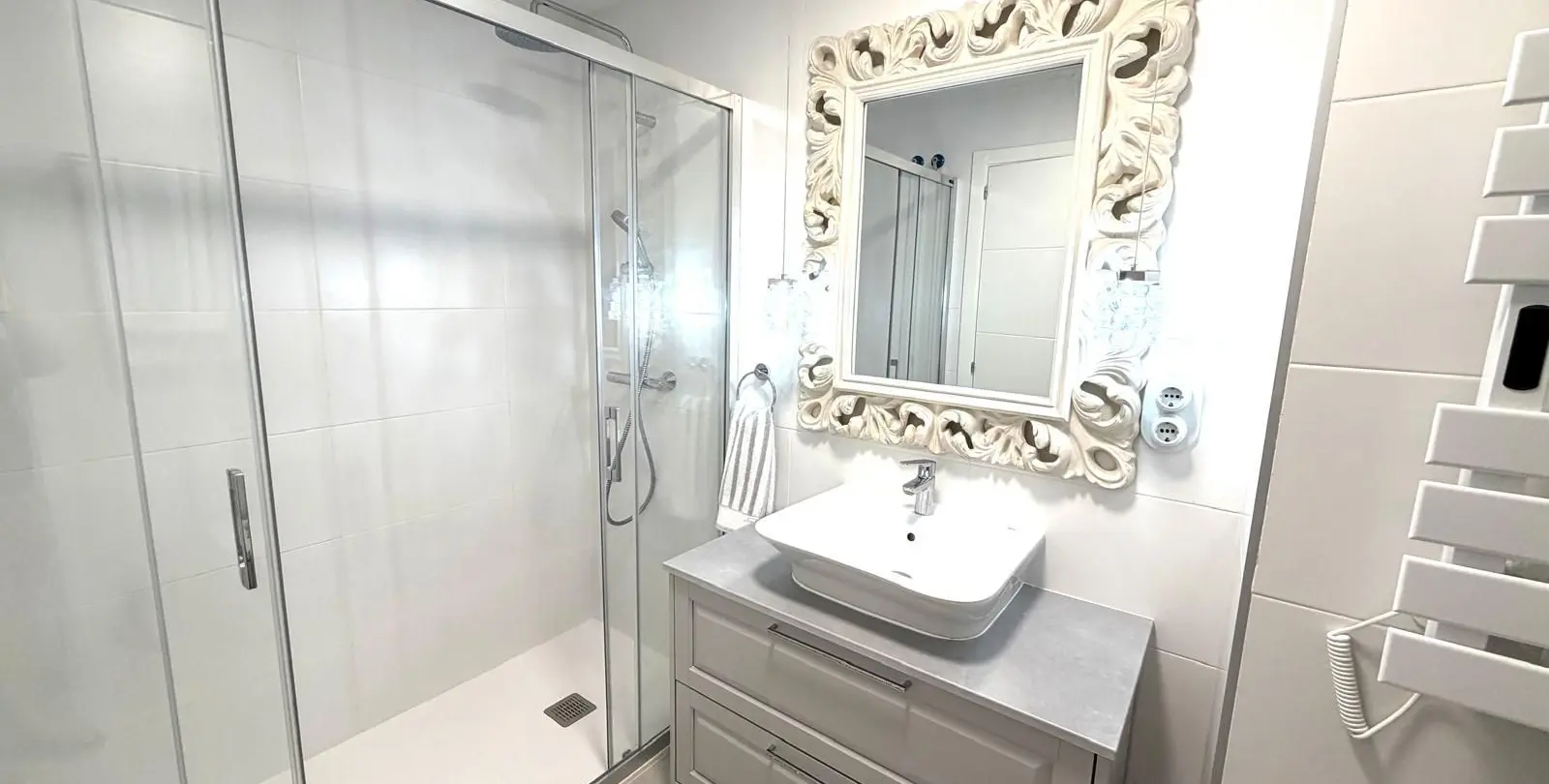 Sale of middle floor apartment in Nueva Andalucía 25