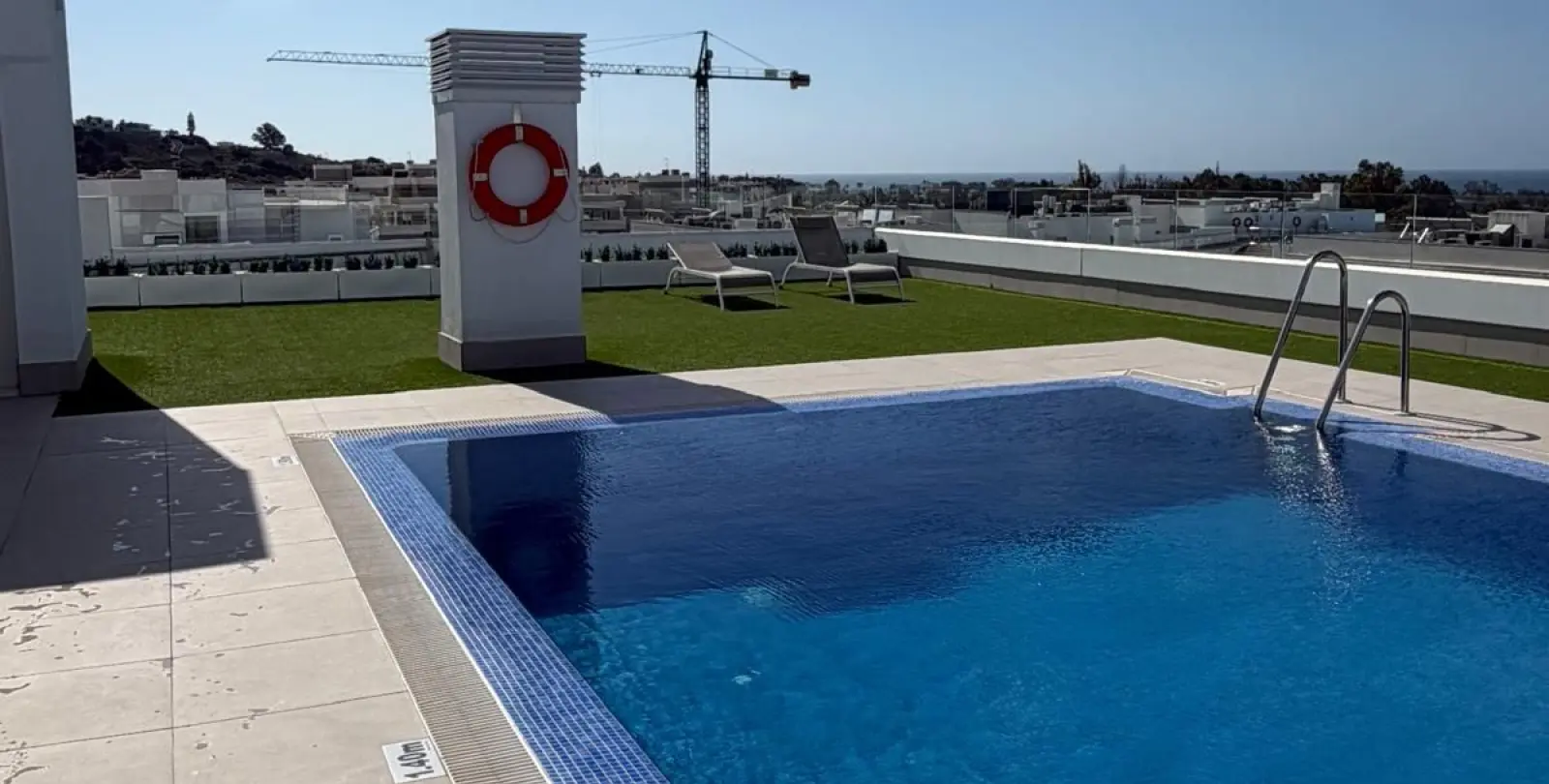 Sale of middle floor apartment in Nueva Andalucía 33