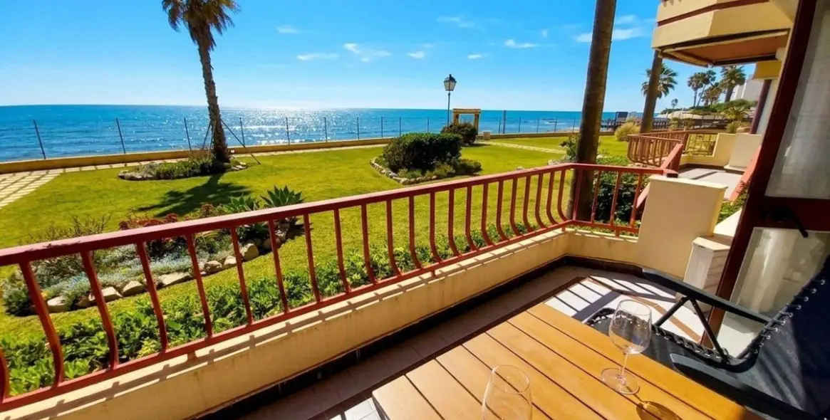 Sale of ground floor apartment in Riviera del Sol 1