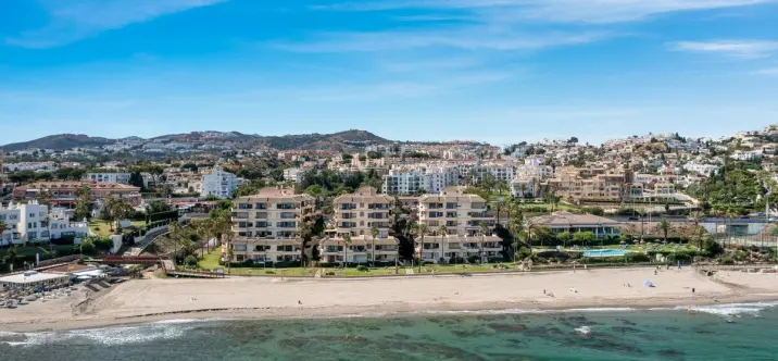 Sale of ground floor apartment in Riviera del Sol 3