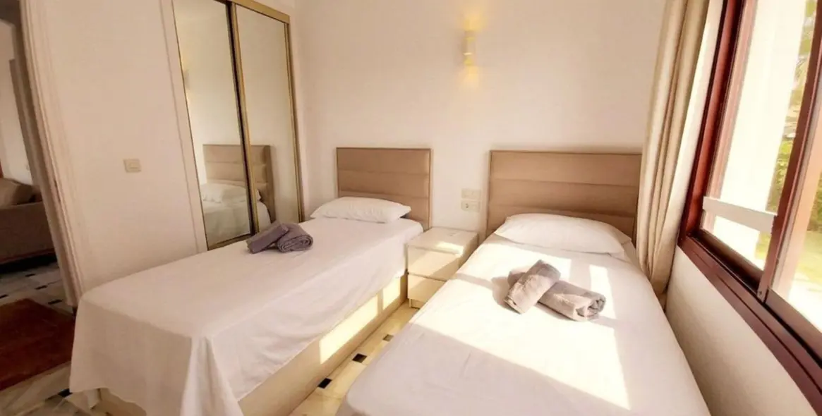 Sale of ground floor apartment in Riviera del Sol 8