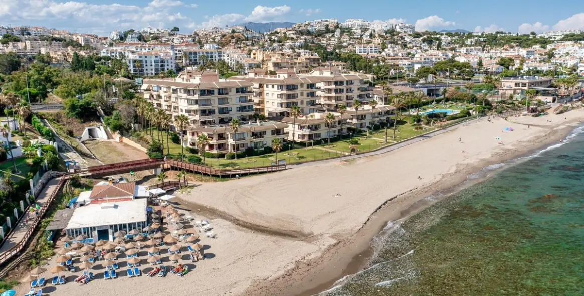 Sale of ground floor apartment in Riviera del Sol 23